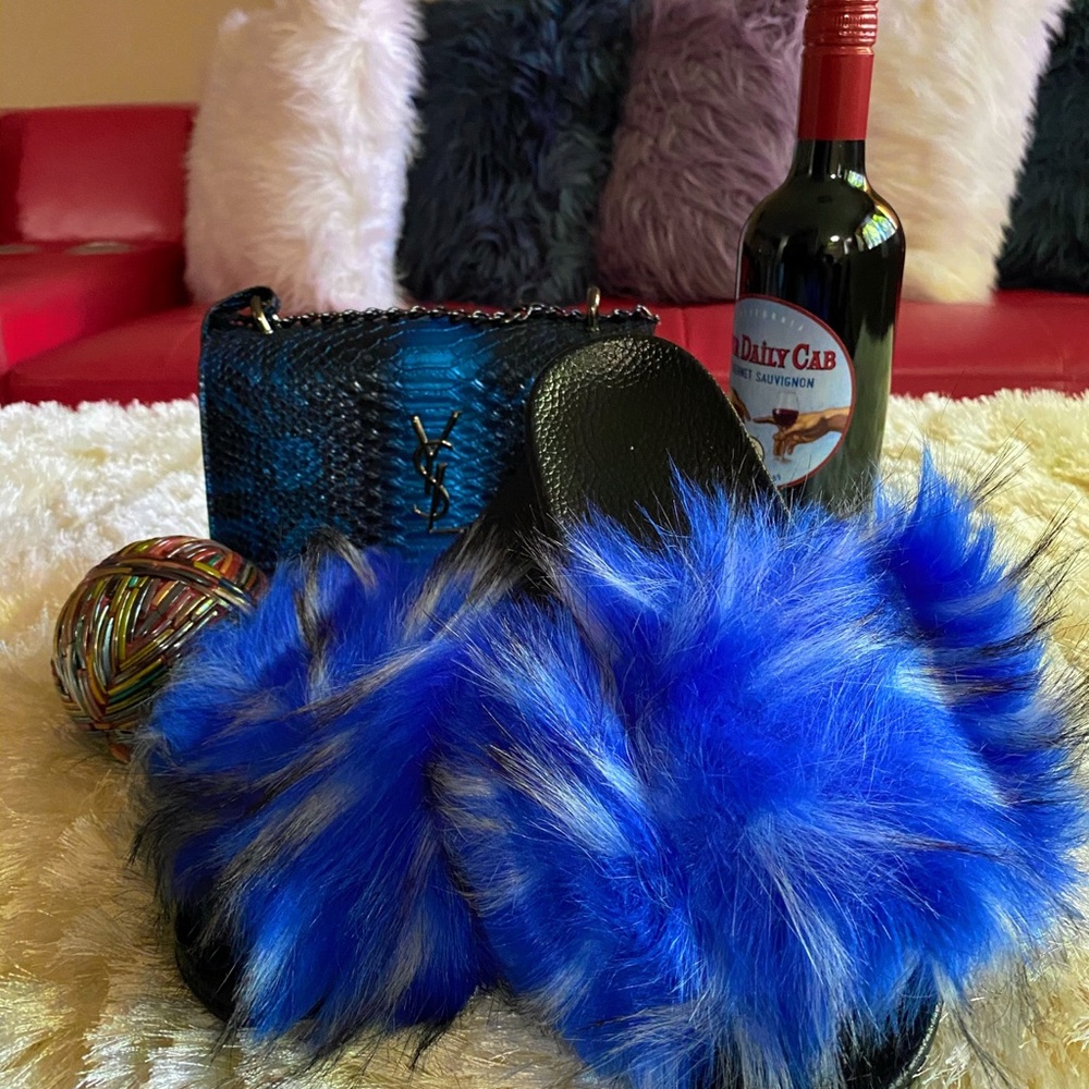 Slippers with bag set